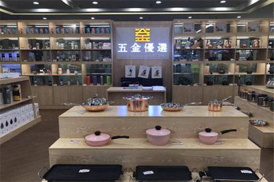 五金连锁加盟与自营零售 投资成本全解析